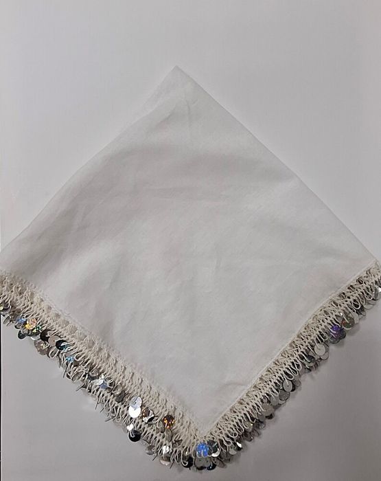 Аксесоари за носии