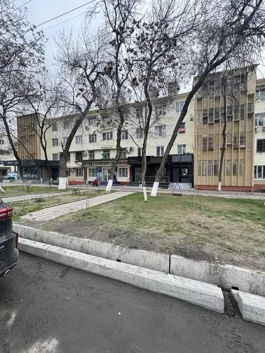 Аренда Офисное помещение 80 м² Ориентир: Братская Могила(J2427)