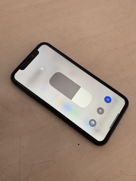 Айфон 11  64 гб холати зур