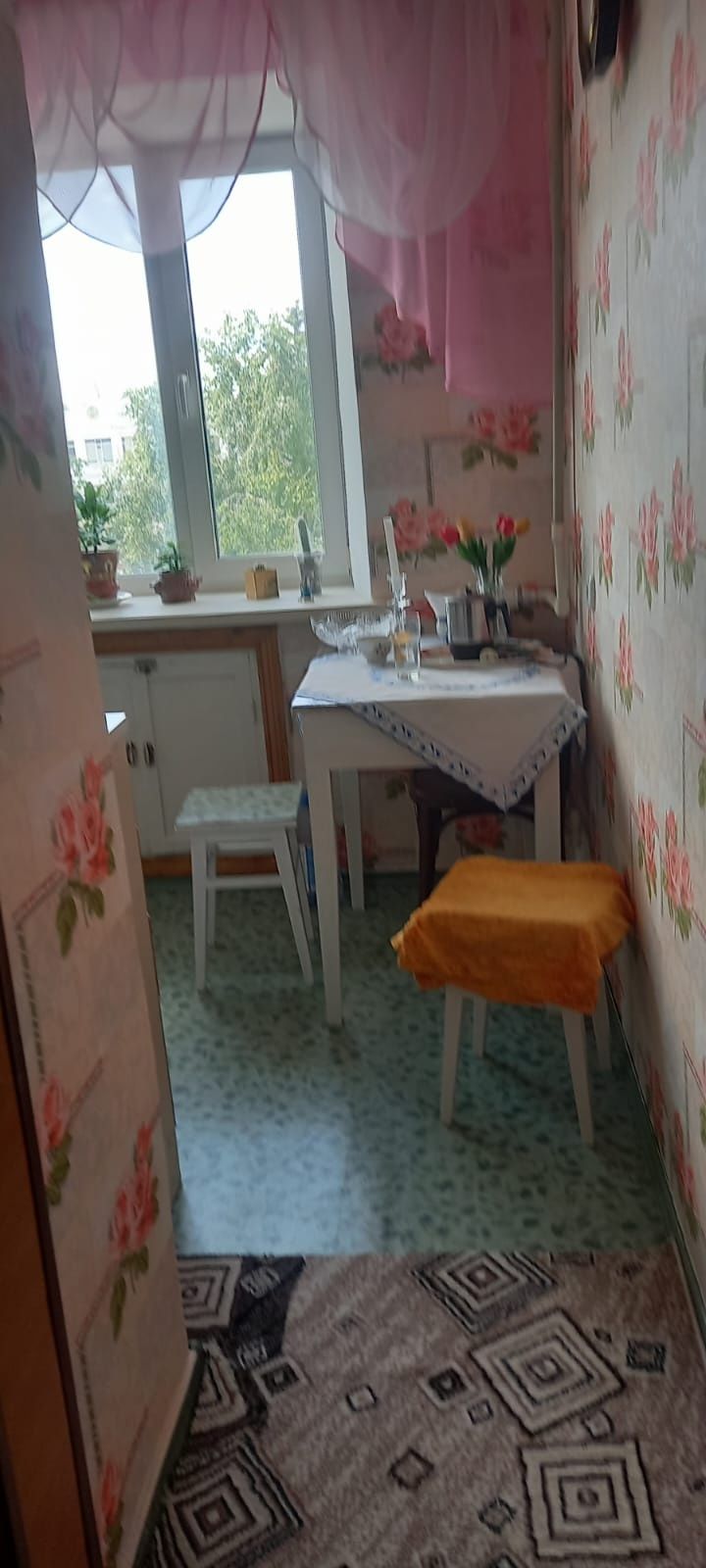 Продам двух комнатную квартиру