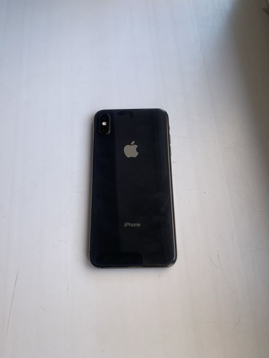 IPhone Xs Max/64Gb - В хорошем состоянии
