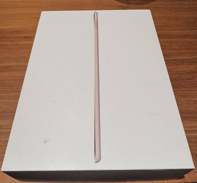 Ipad Air 2 16G cu cutie si incarcator.