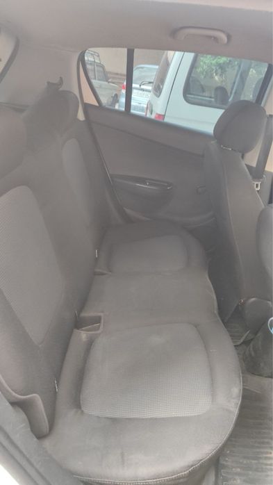 hyuindai i20 holati yaxshi realni oladiganla tel qisin