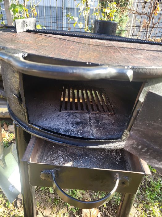 Sobă mobilă,diverse utilități,croită din geanta camion!!