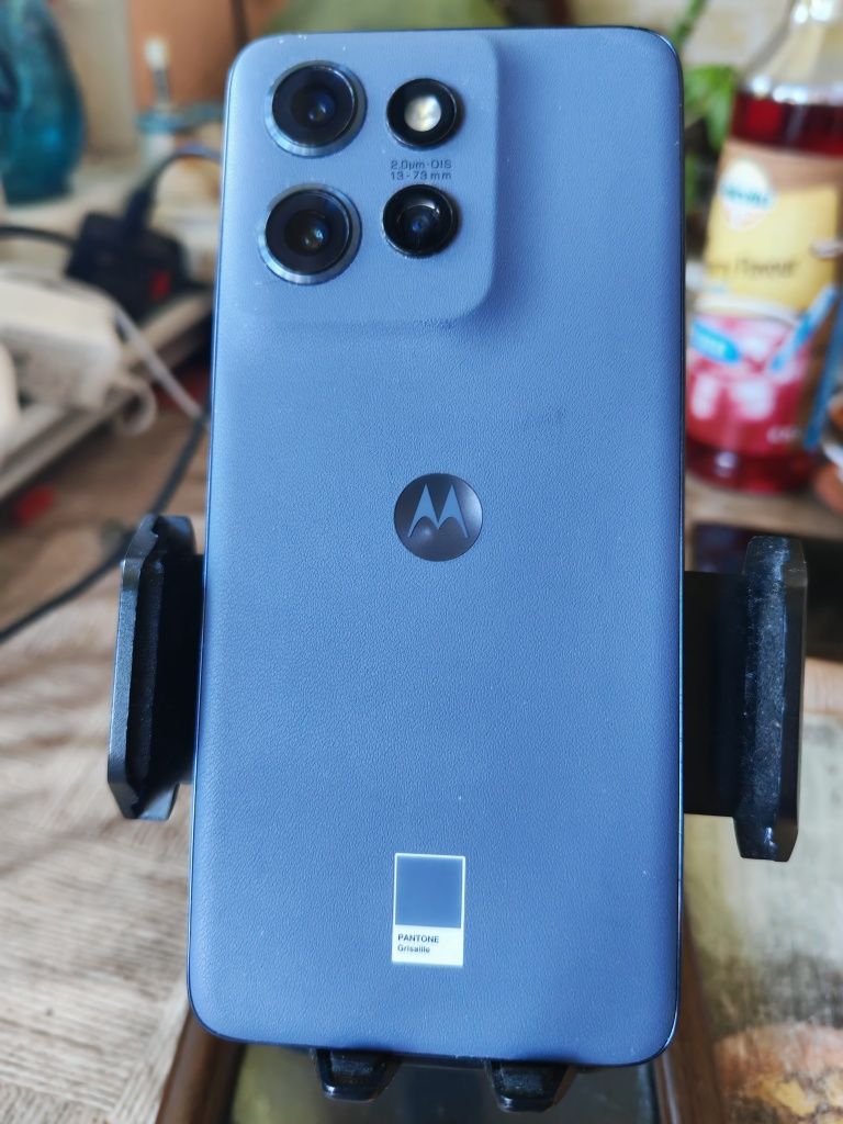 Motorola edge 50 neo с гаранция