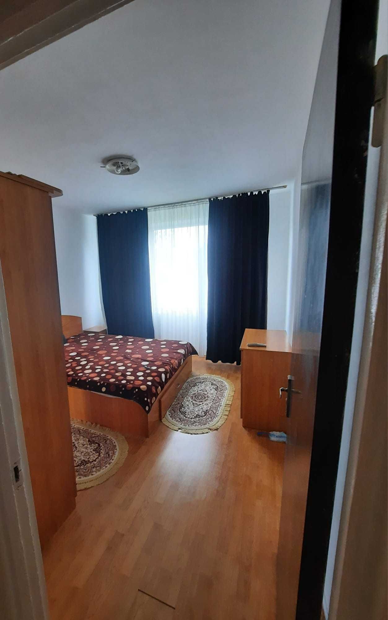 Închiriez Apartament cu 2 camere