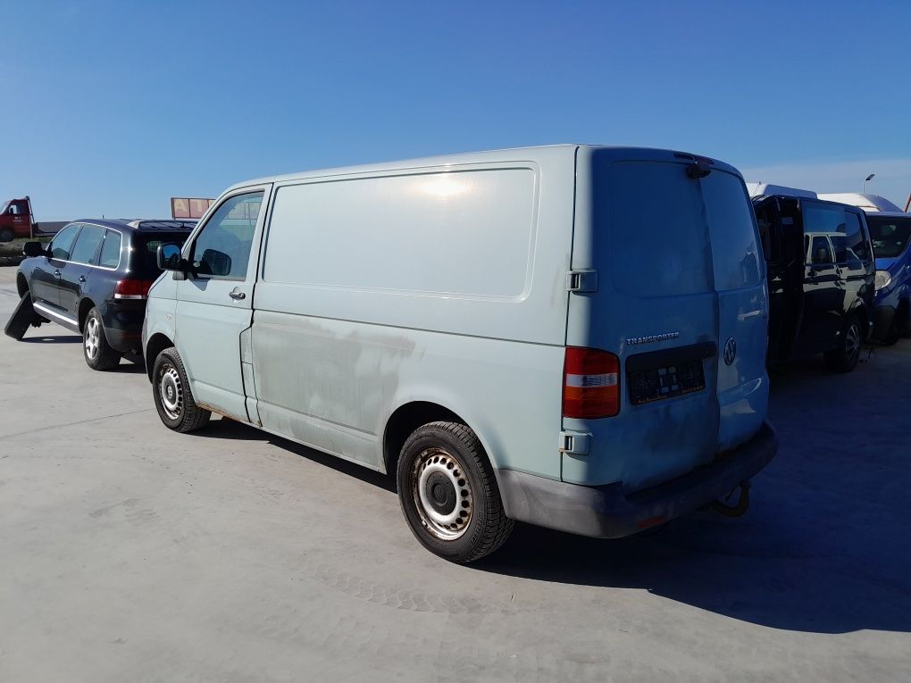 Фолксваген Транспортер Т5/ Vw Transporter T5 2.5 131  к.с НА ЧАСТИ