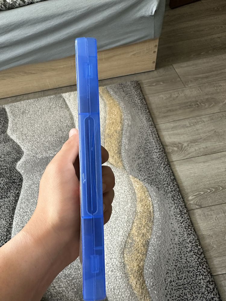 Продавам игра за PS4