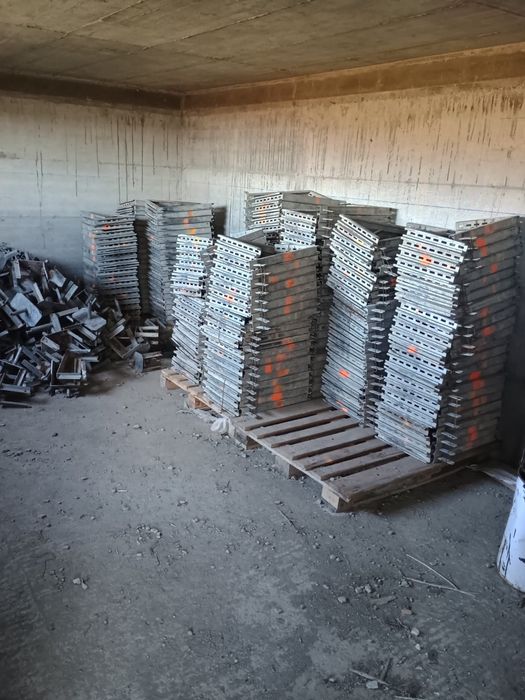 Bena, Montanti, Vincluri, Cravate, Pene