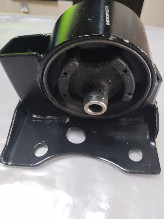 Подушки двигателя на ниссан