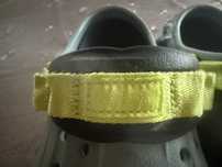 Crocs. Супер удобни.