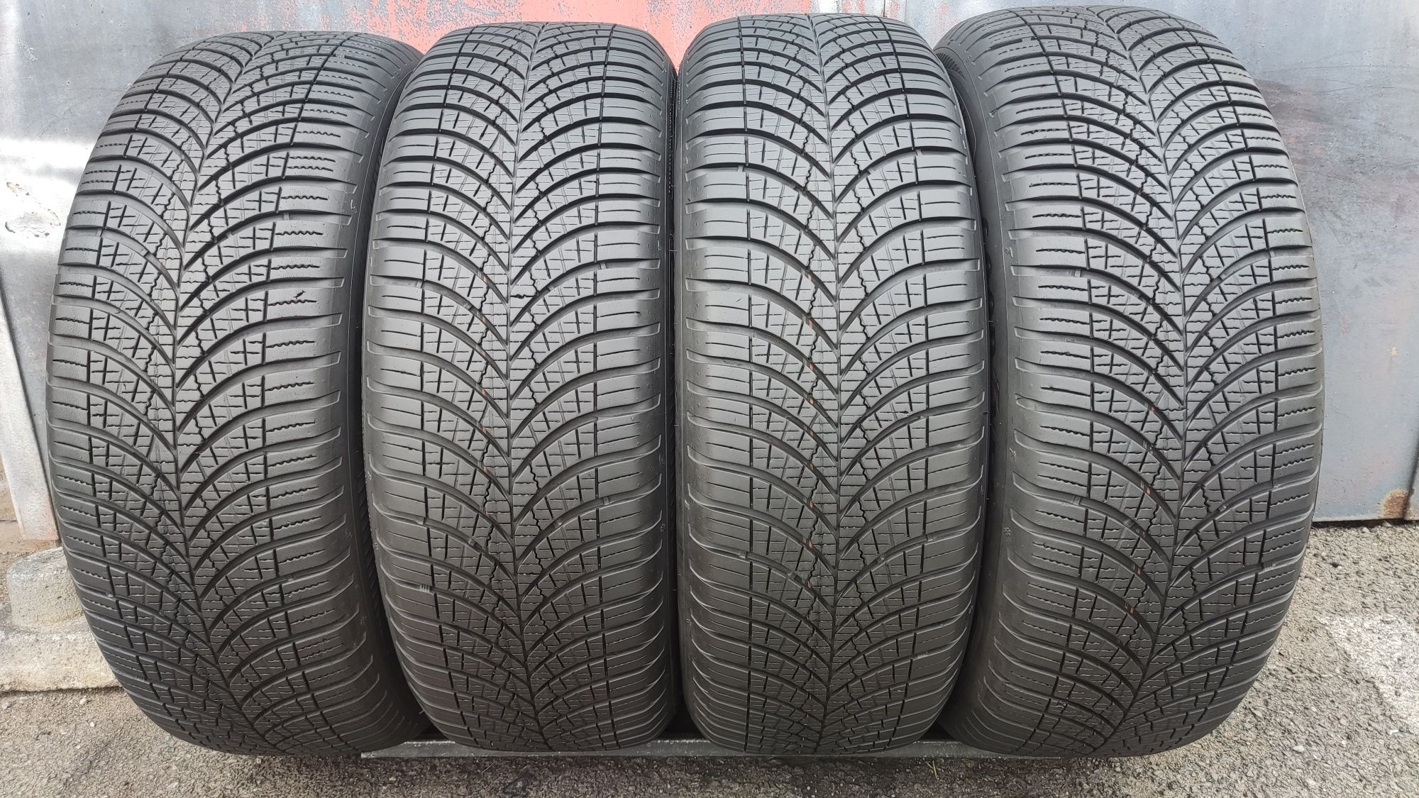 4бр. всесезонни гуми 225/55/19 GoodYear Vector 4 Season, дот22
dot4422