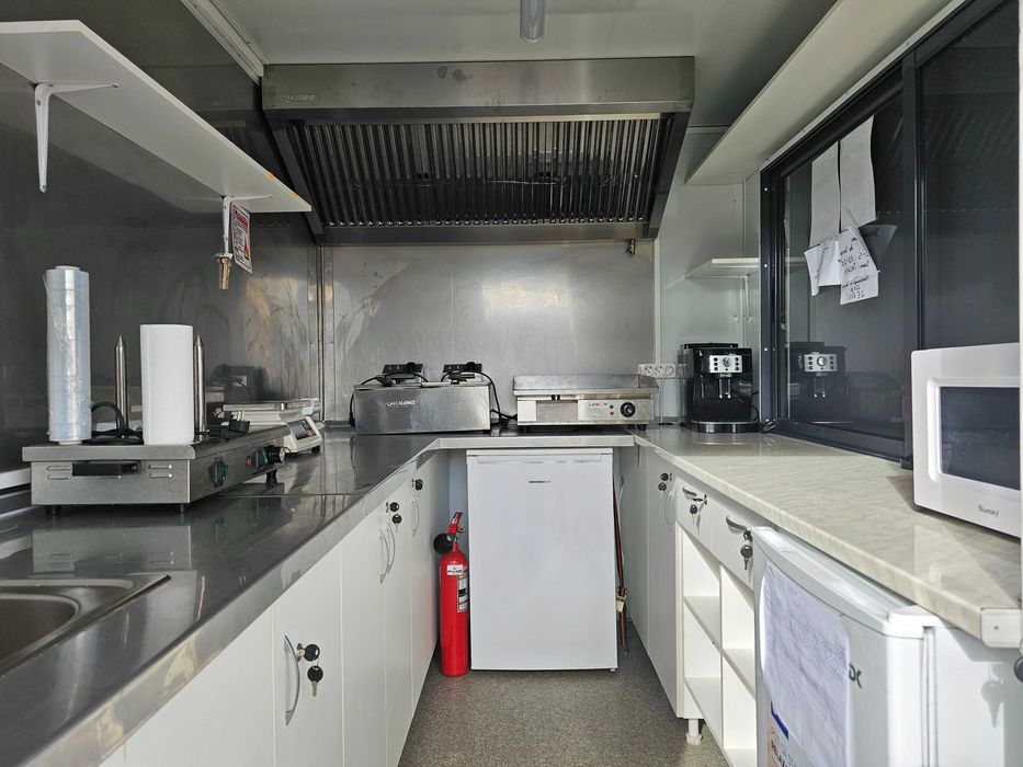 Rulota comerciala, fast food, food truck de inchiriat / DE VANZARE !!
