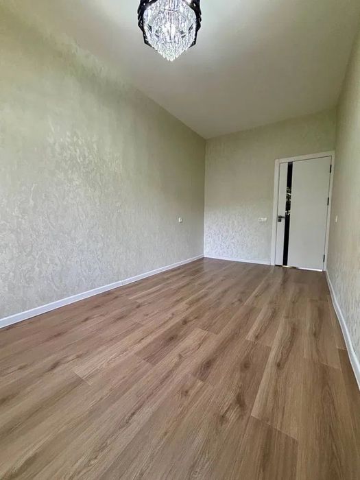 Квартира 2/2/4 
Юнусабад  6 квартал