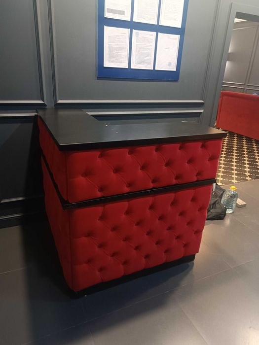 Продам ресепшн в хорошем состоянии