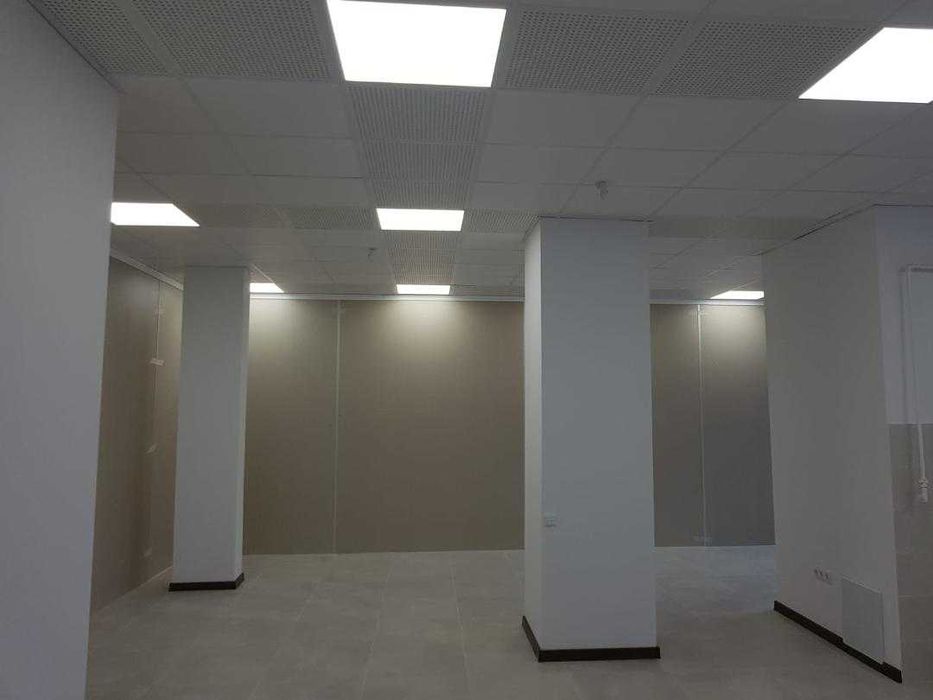 Spatiu comercial- de vanzare