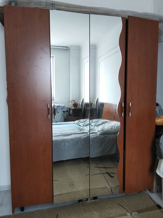 Продам спальный гарнитур б/у