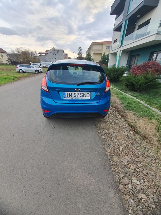 Vând Ford fiesta 50000 km reali, 4100€