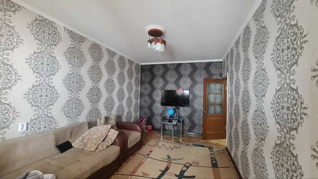 СРОЧНО Продается  Квартира 
 Сергели 7.  4станция метро 2/5/9
