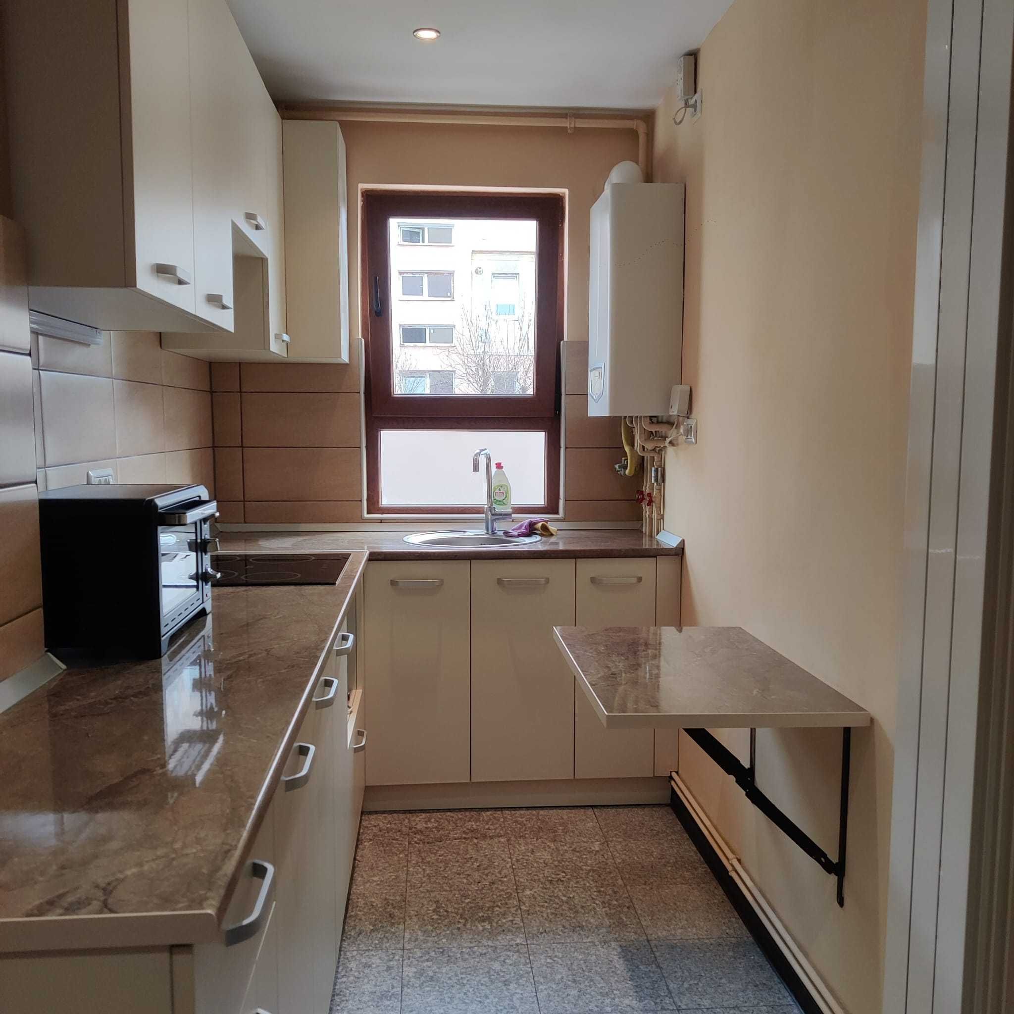 Comision 0%, Apartament renovat 2 camere Florilor, Mimozei!!!