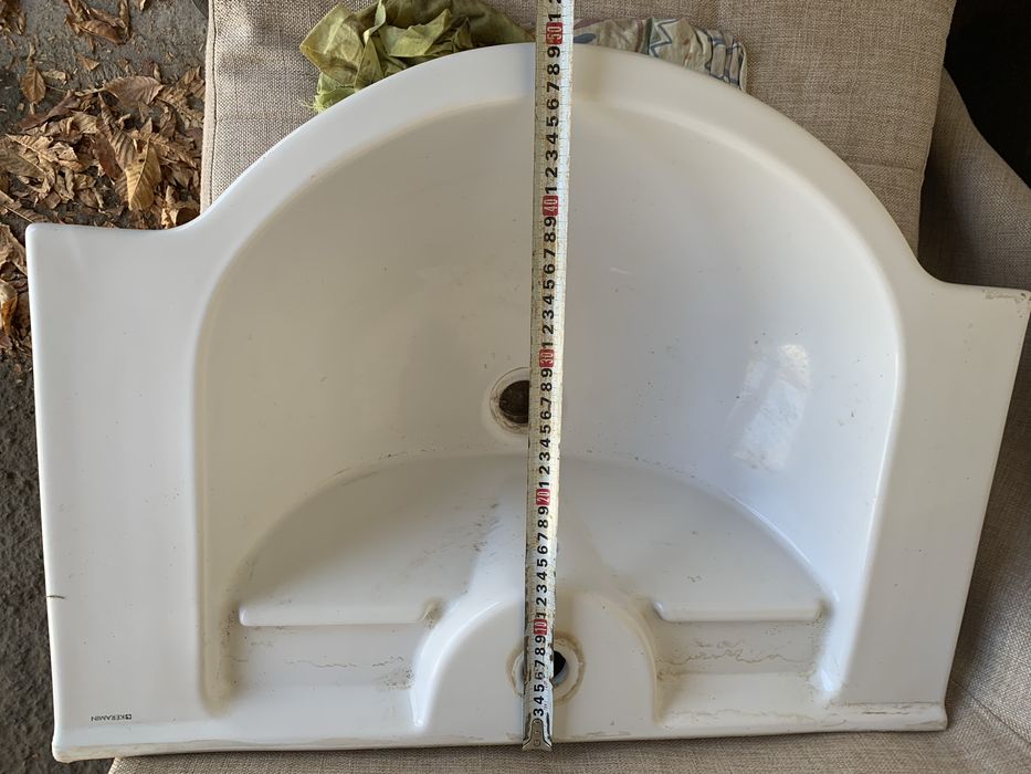 продается раковина (керамика)