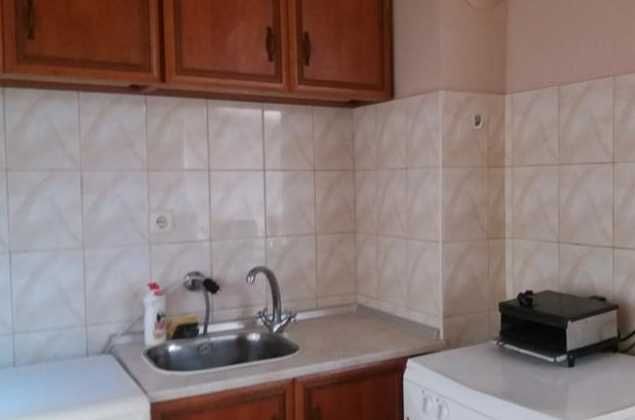 Дава се под наем Двустаен апартамент в Бургас, Изгрев - 50 кв.м за 135 € - Снимка #2