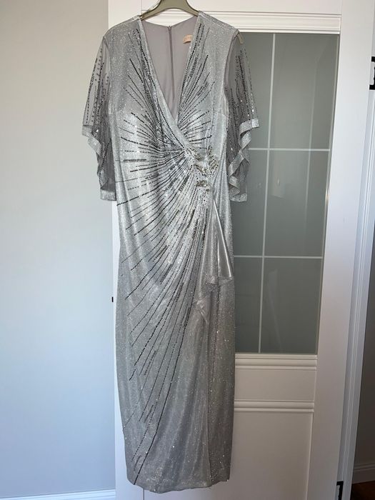 Женское платье новое