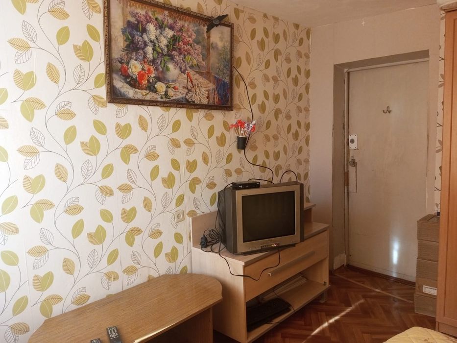 Телевизор продам