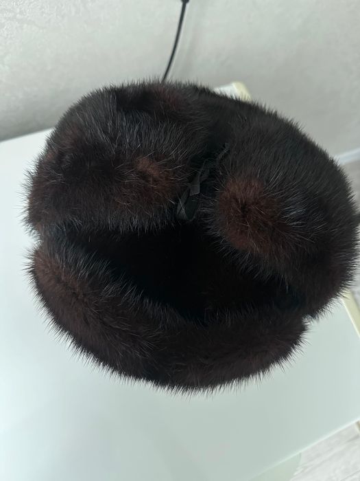 Продам норковую шапку ушанка в отличном состоянии