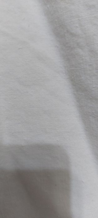 Poale albe cu dantela