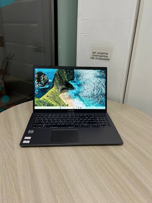 Asus VivoBook Core i5