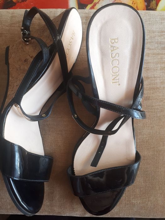 Продам р- 39 кожа.Boskoni