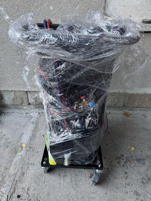 Машина за обслужване на климатици