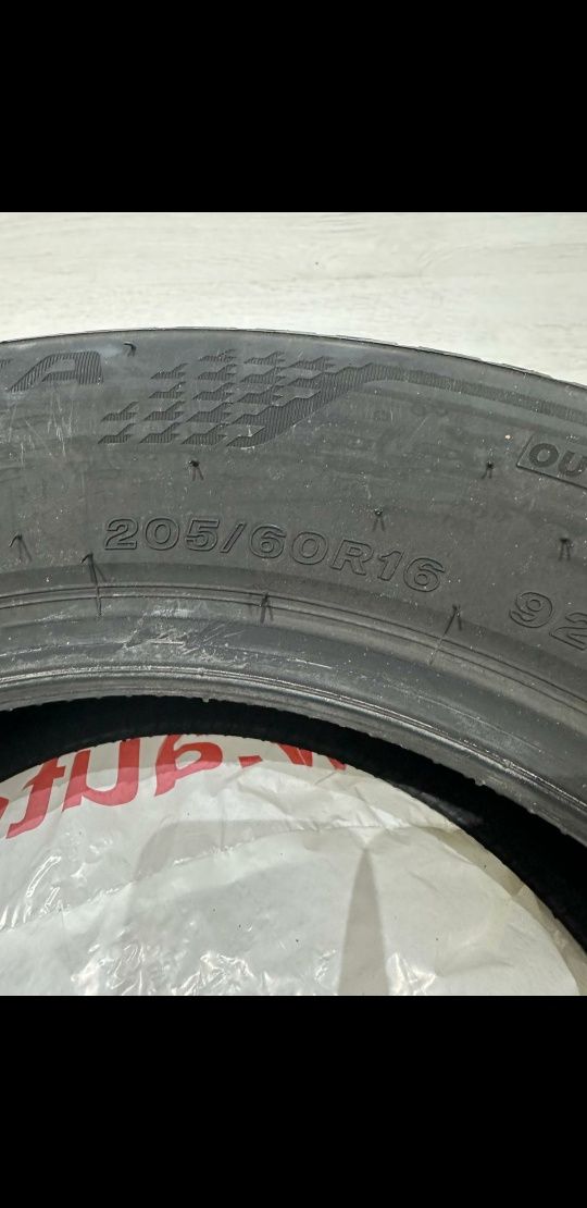 Anvelope Bridgestone 205/60/16