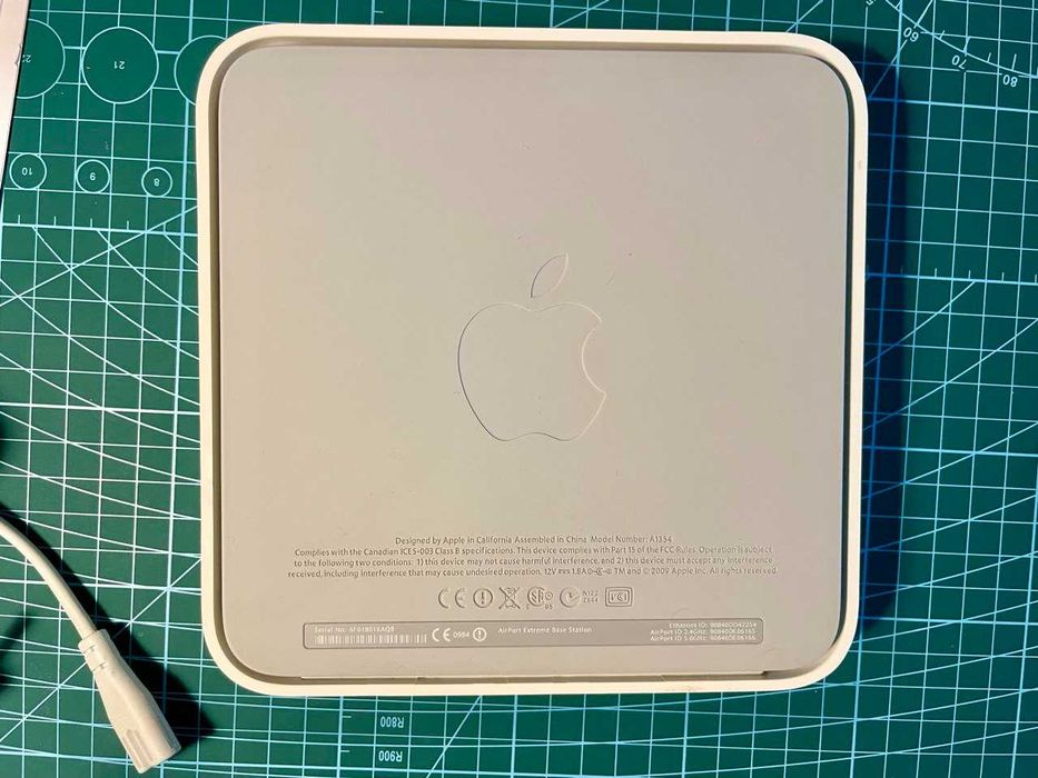 Router AirPort Extreme 802.11n WiFi A1354 4th Gen