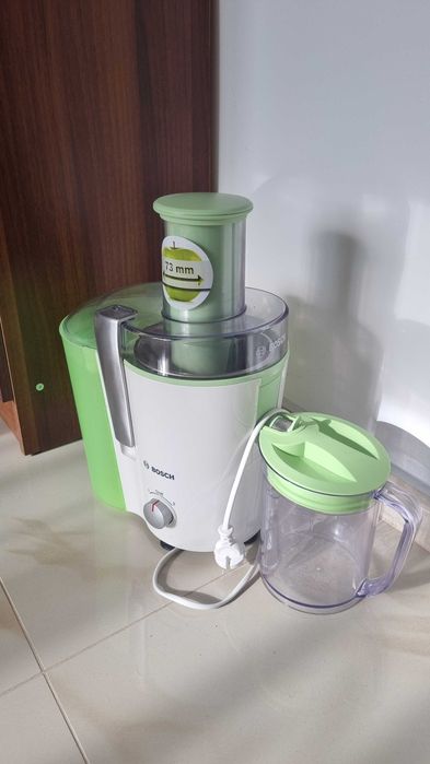 Storcator de fructe si legume Bosch MES25G0, 700 W, 1.25 l, Alb/Verde