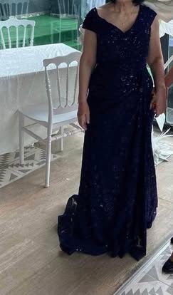 Официалнa рокля