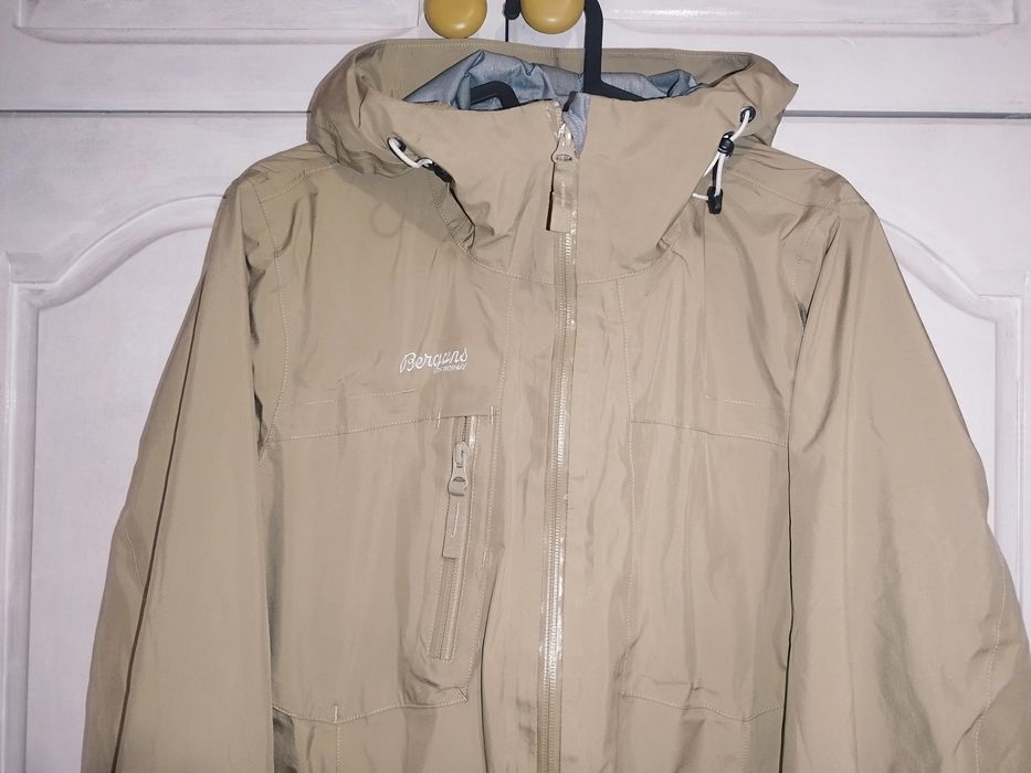 Дамско водо- и ветроустойчиво яке Bergans of Norway size M