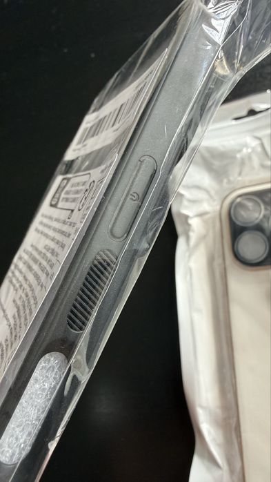 Iphone 17 pro -2 броя гръбчета и 3 броя протектор