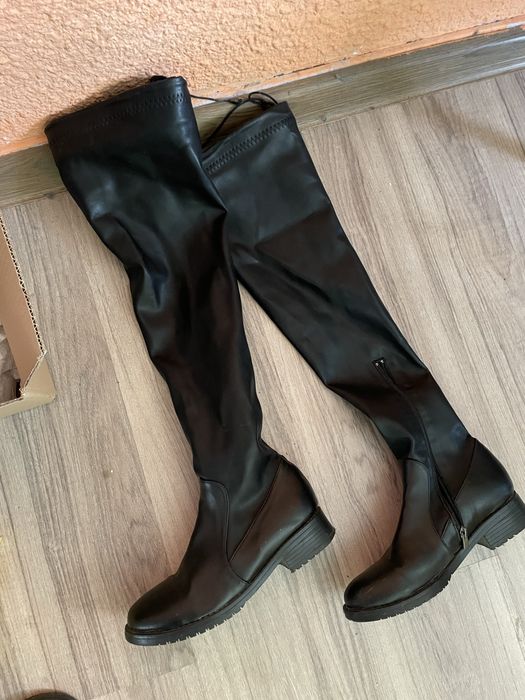 Дамски дълги ботуши за слабо краче