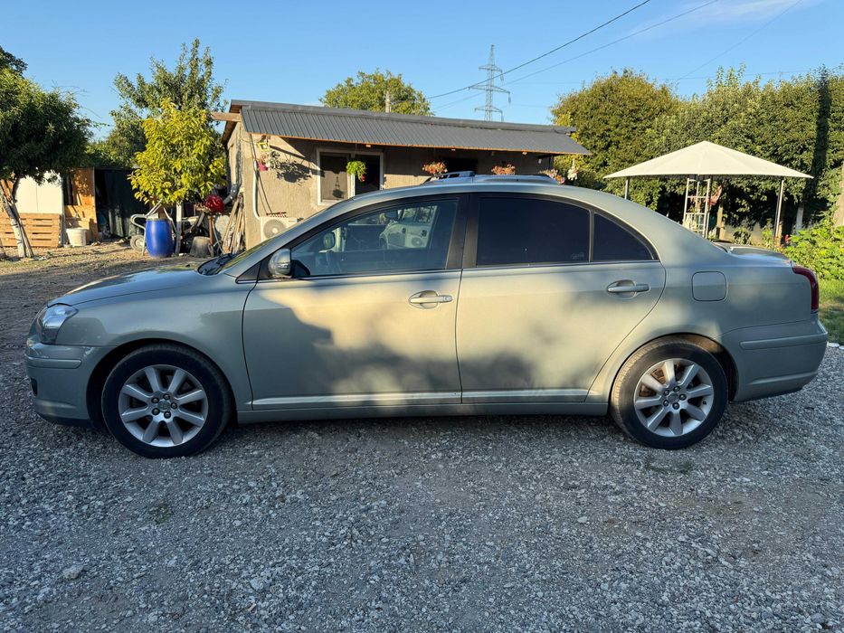 Toyota Avensis T25