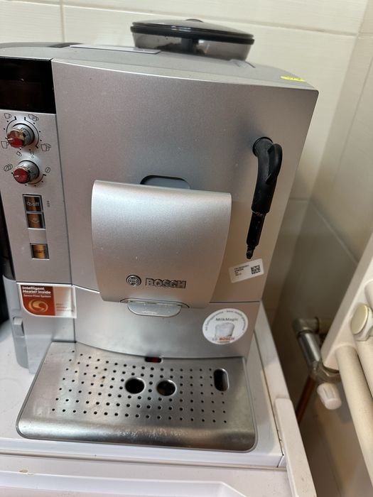 Expresor bosh cu cafea boabe