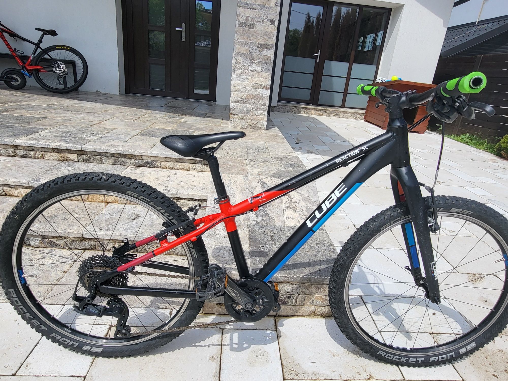 Vând bicicletă Cube Reaction  240 SL