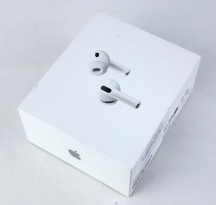 НОВИ! Apple Airpods Pro 3nd Gen 2025 USB-C слушалки Гаранция!