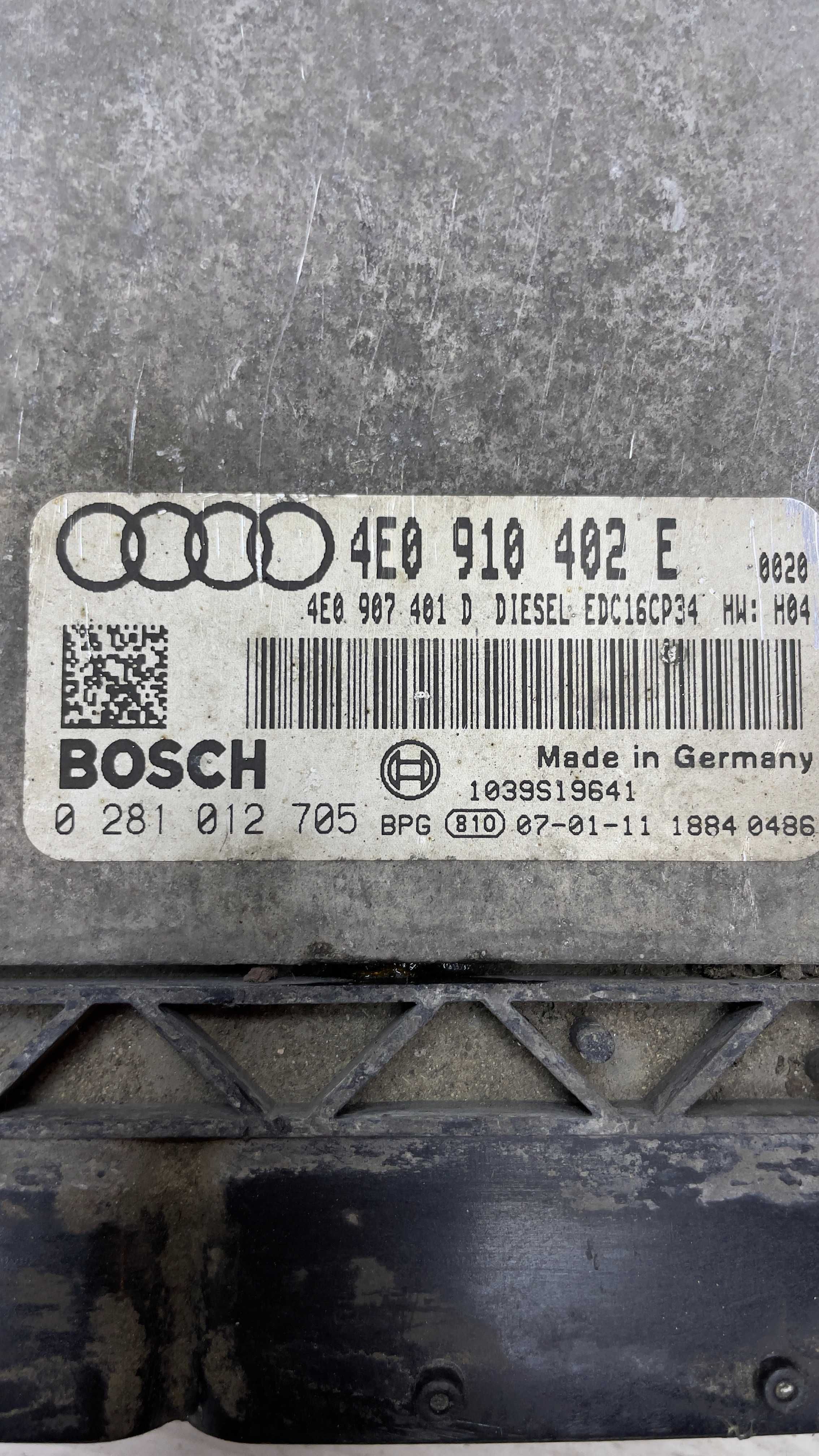 Компютър двигател AUDI A8 4E0910402E