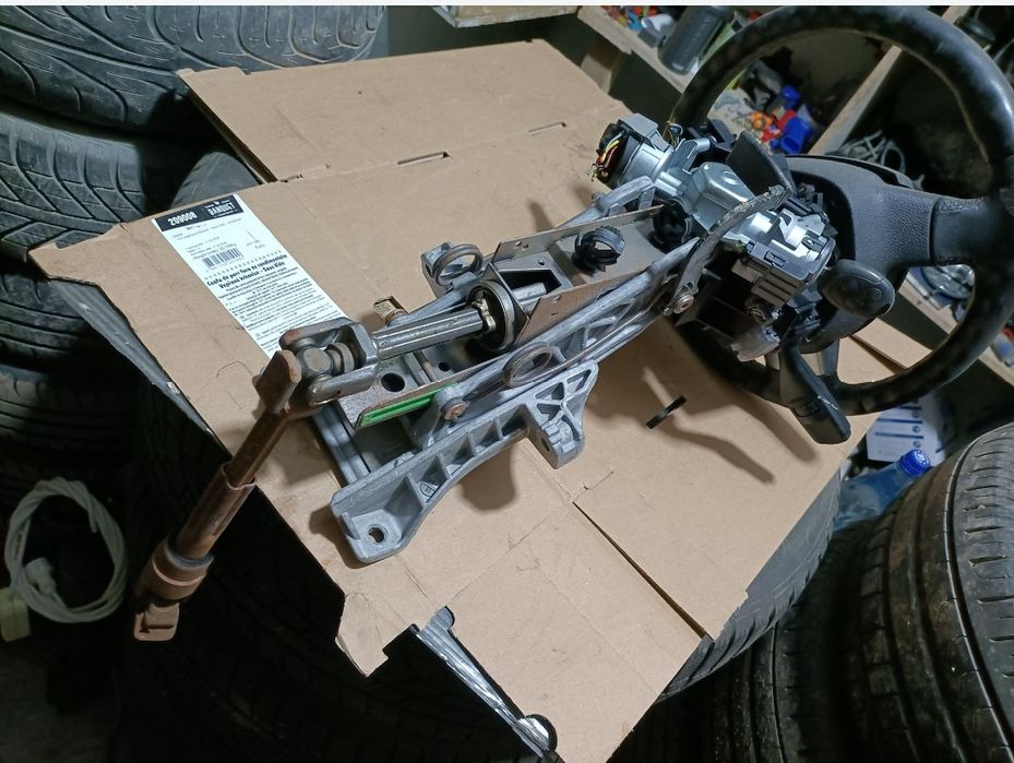 Coloană ax direcție:Focus 2...asigur expedierea coletului avantajos la