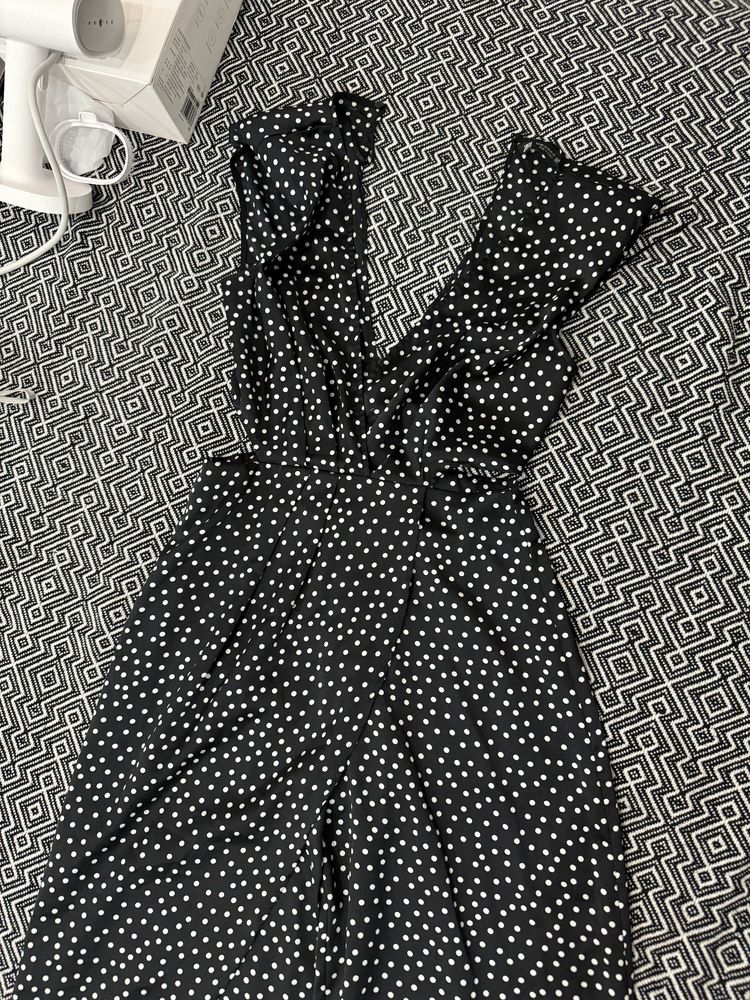 Дизайнерское платье в горошек мини в стиле pret a porte
