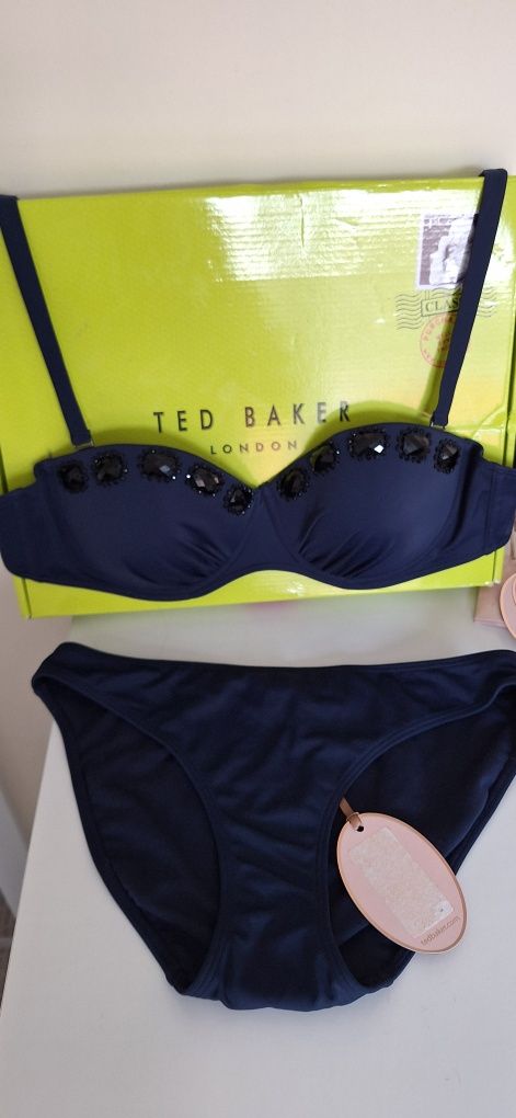Ted Baker оригинален нов бански M размер