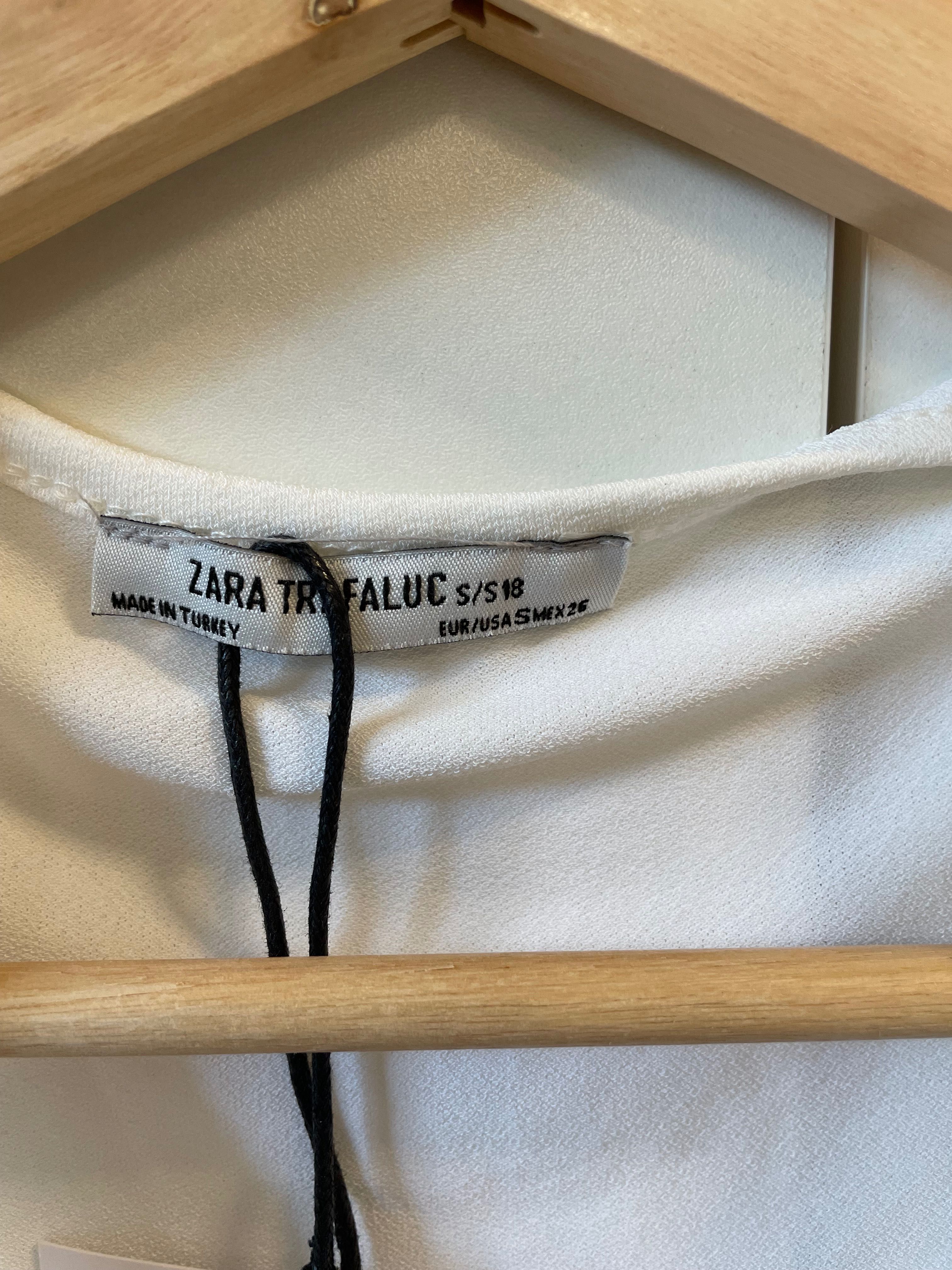 Бяло боди тип “Прегърни ме” Zara