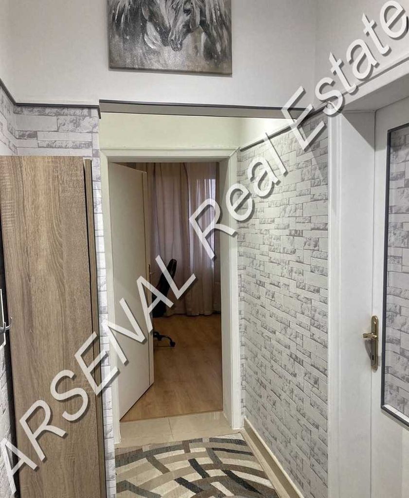 Дава се под наем Тристаен апартамент в София, Редута - 95 кв.м за 700 € - Снимка #1